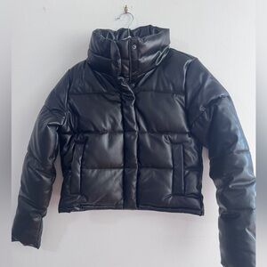 Alya Women's Black Puffer Jacket